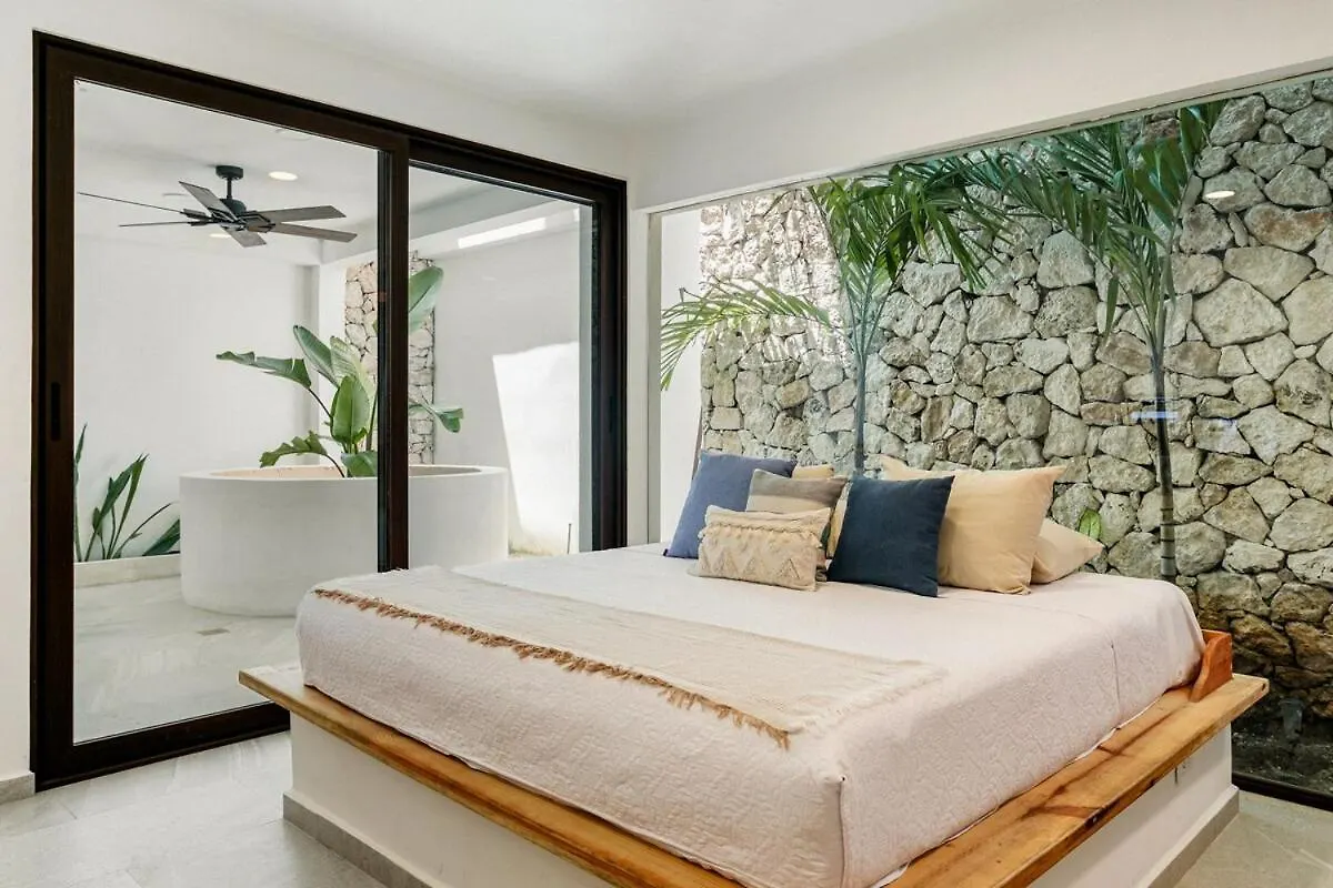Villa Jungle, Isla Mujeres Mexico