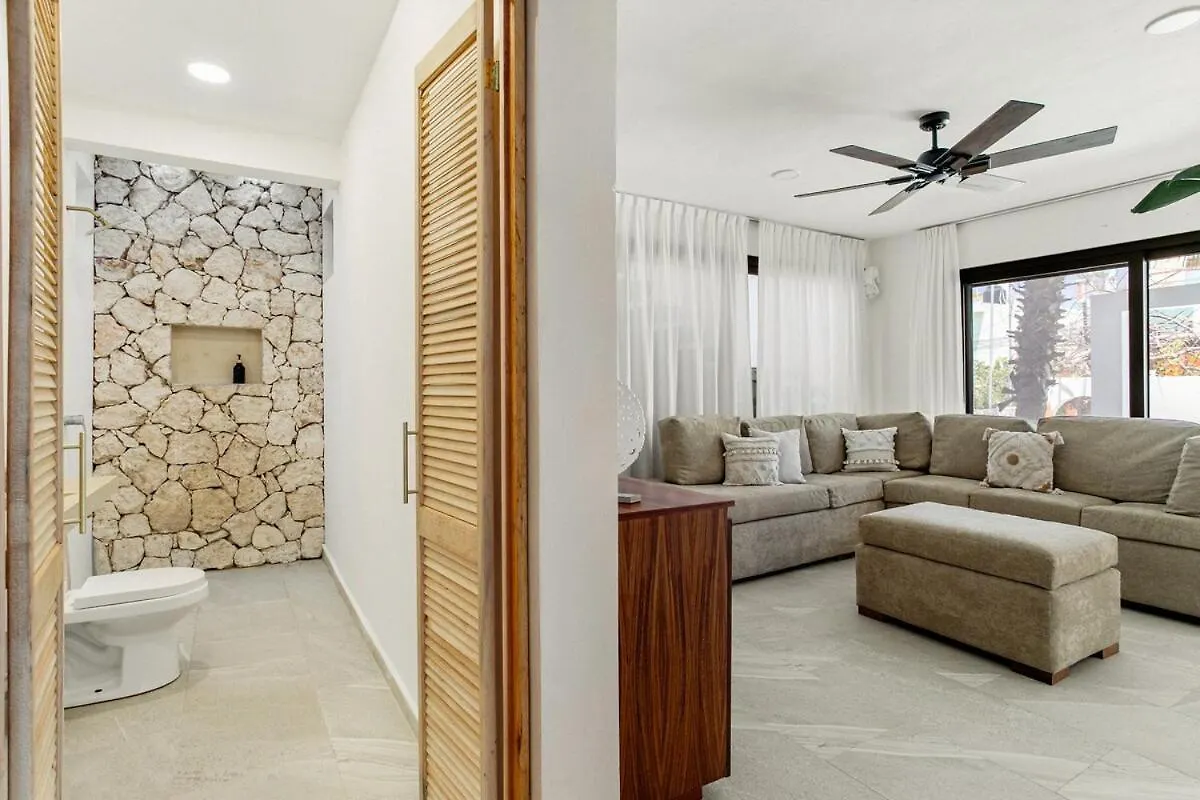 Villa Jungle, Isla Mujeres Mexico
