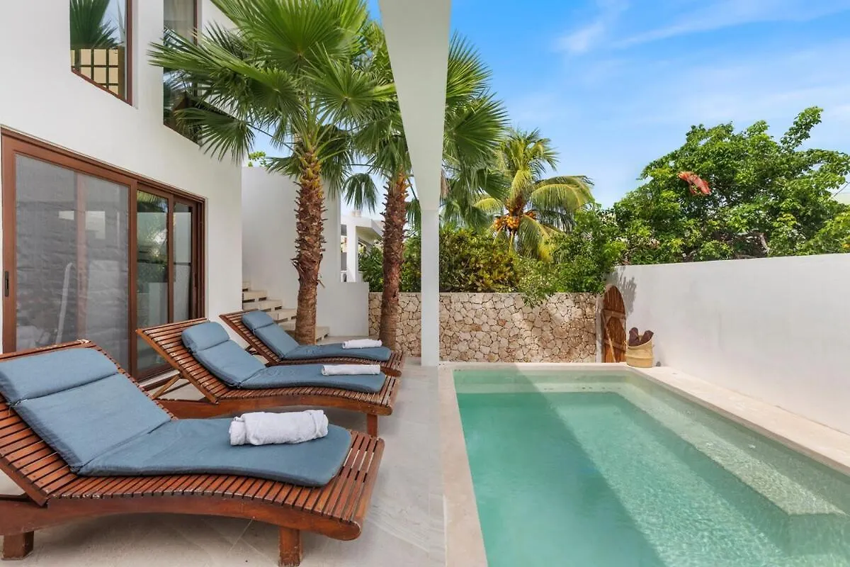 Villa Jungle, Isla Mujeres Mexico